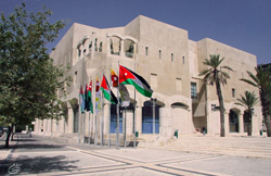 الامانة تدعو الراغبين للحصول على تصاريح معرشات البطيخ والشمام لتقديم طلب الكتروني